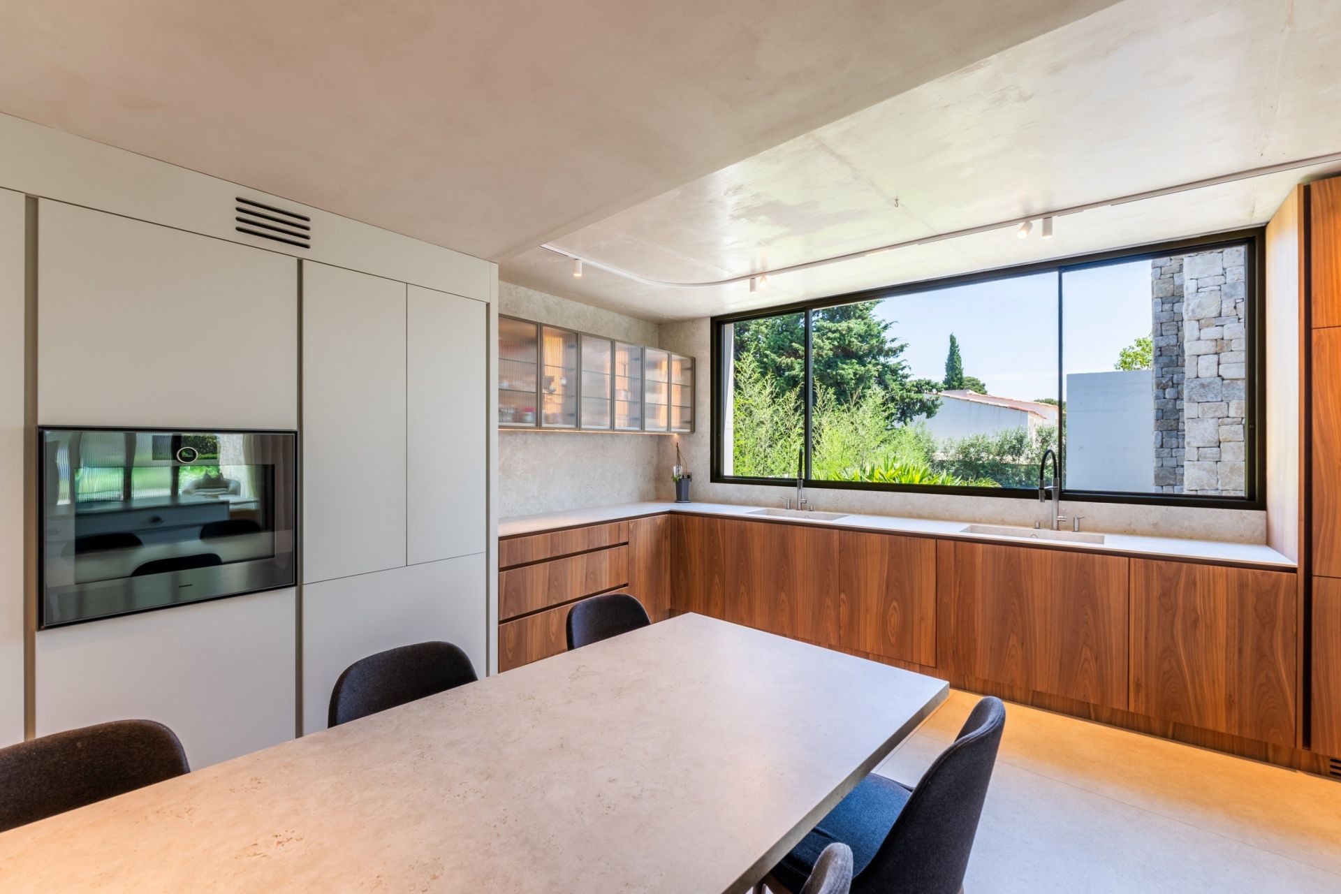 architect's house 8 Rooms for rent on MARSEILLE (13007)