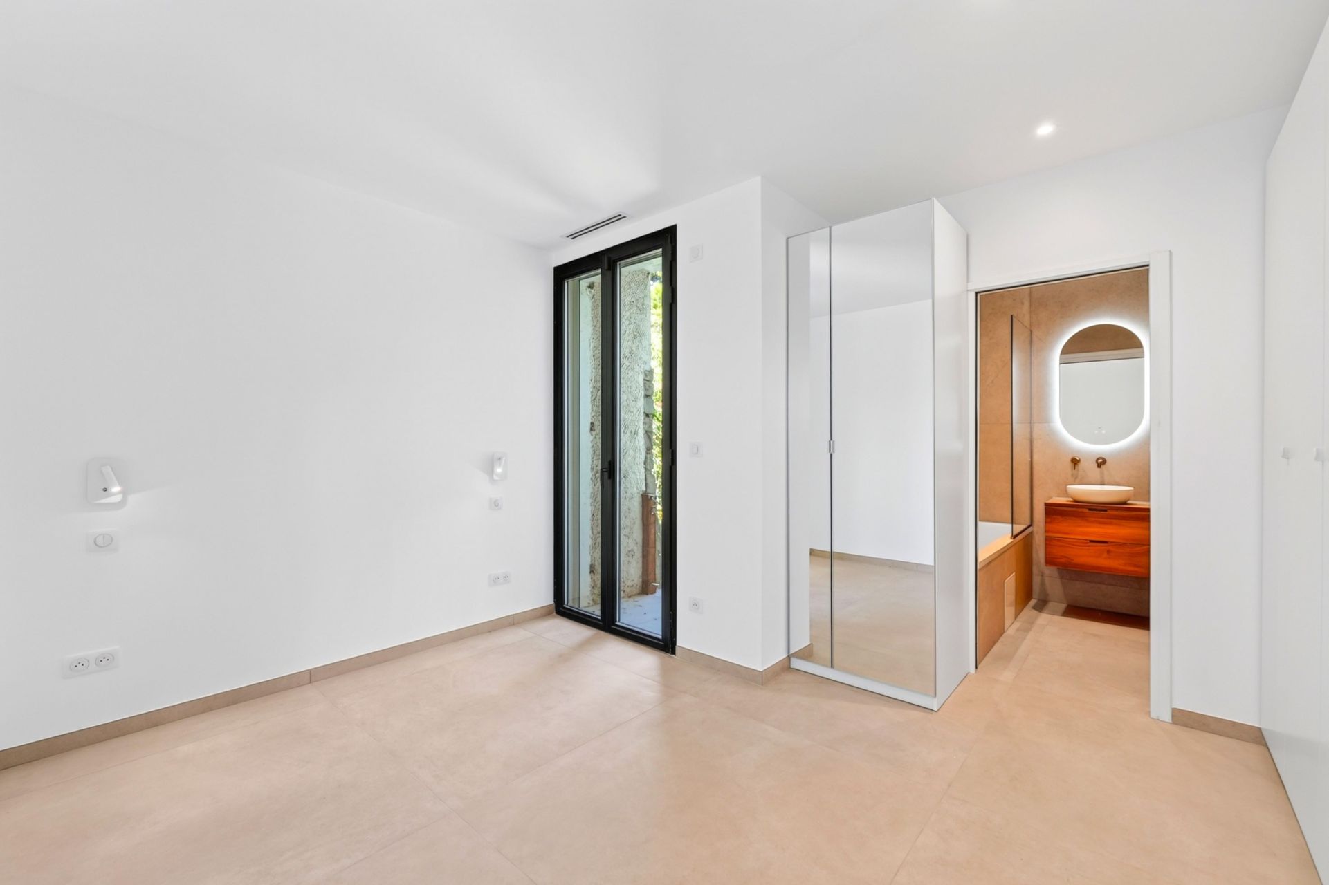 appartement 5 Pièces en location sur CASSIS (13260)