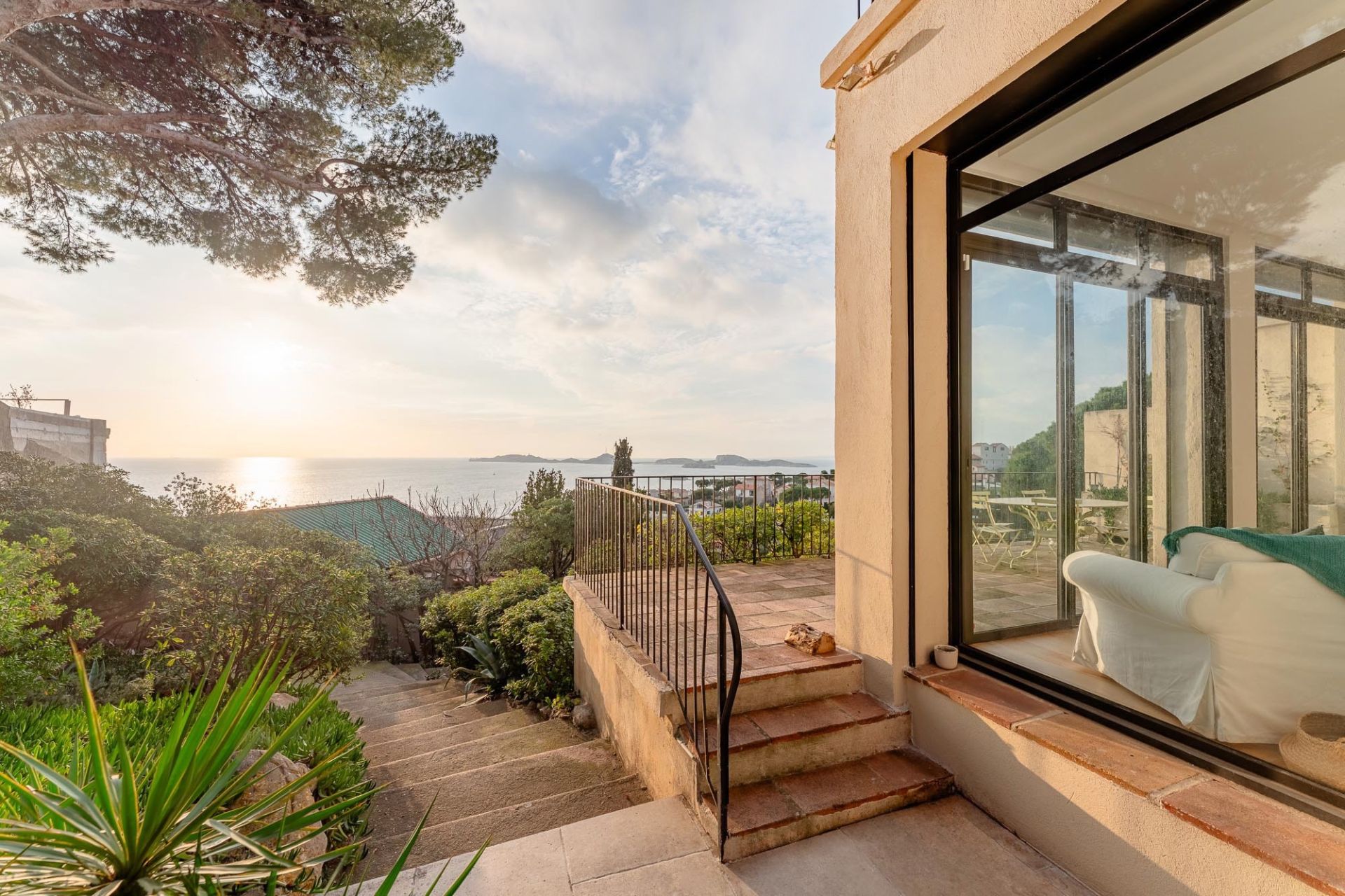 maison 6 Pièces en vente sur MARSEILLE (13007)
