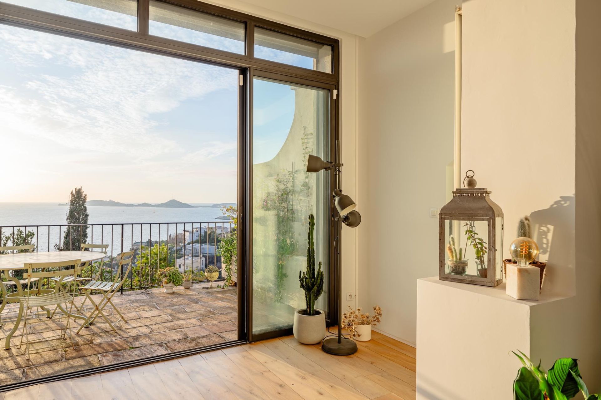 maison 6 Pièces en vente sur MARSEILLE (13007)