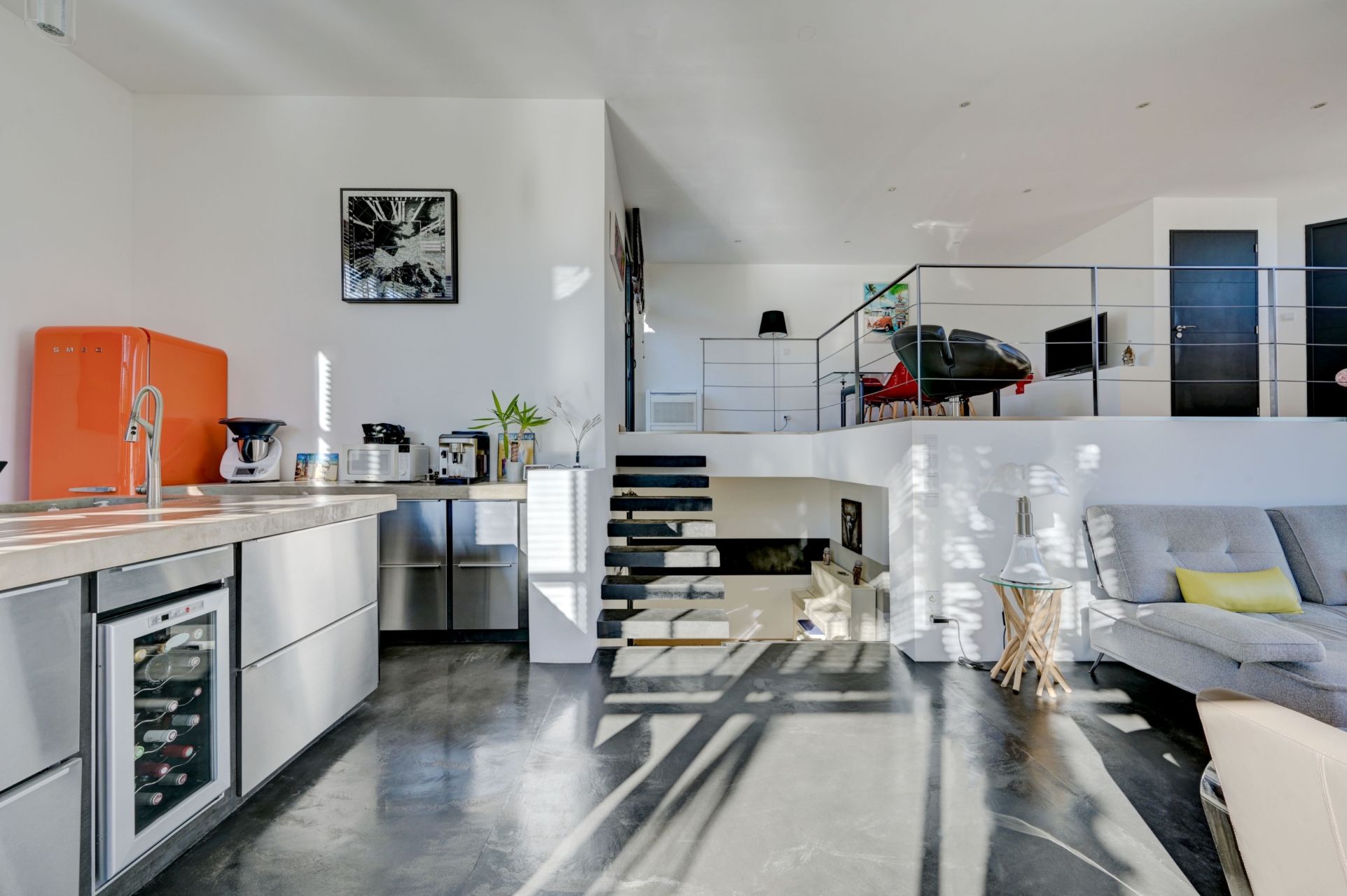 villa 5 Rooms for sale on LA CIOTAT (13600)