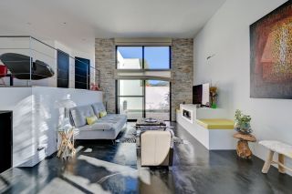 villa 5 Rooms for sale on LA CIOTAT (13600)