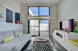 villa 5 Rooms for sale on LA CIOTAT (13600)