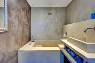 villa 5 Rooms for sale on LA CIOTAT (13600)