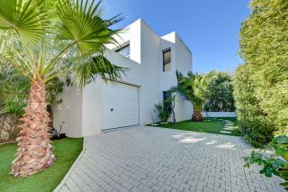 villa 5 Rooms for sale on LA CIOTAT (13600)