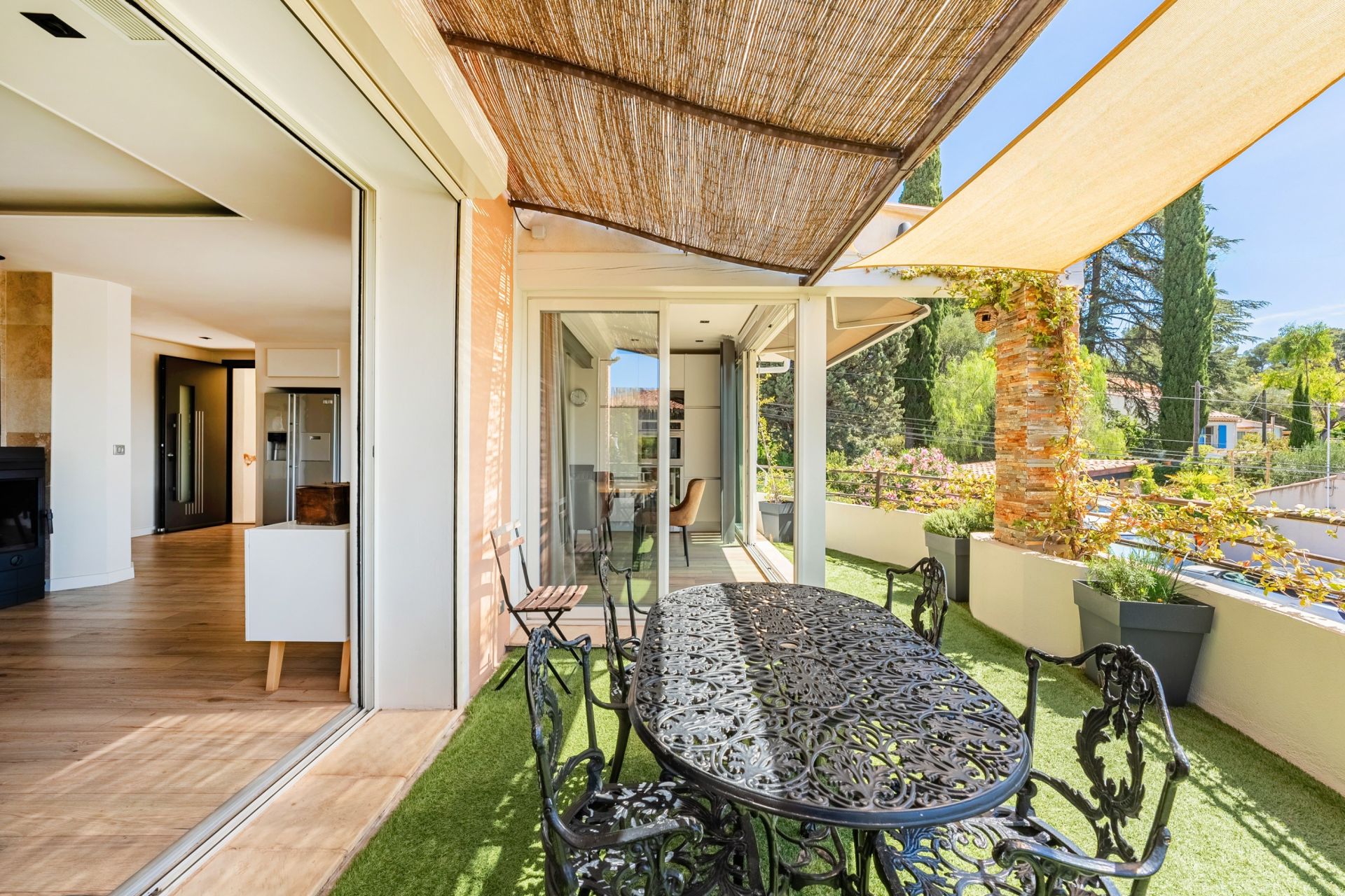 apartment 3 Rooms for sale on LA CIOTAT (13600)