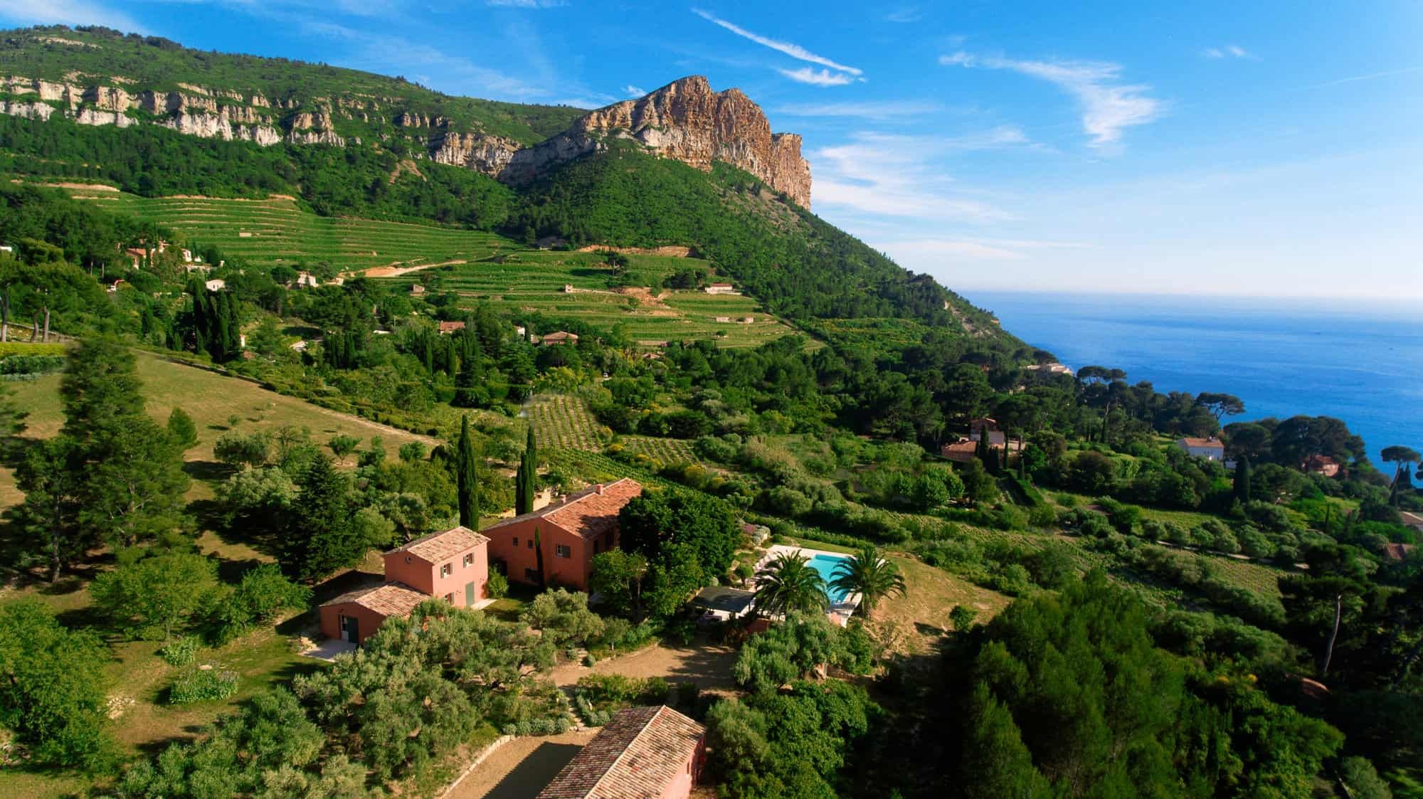 farmhouse 7 Rooms for seasonal rent on CASSIS (13260)