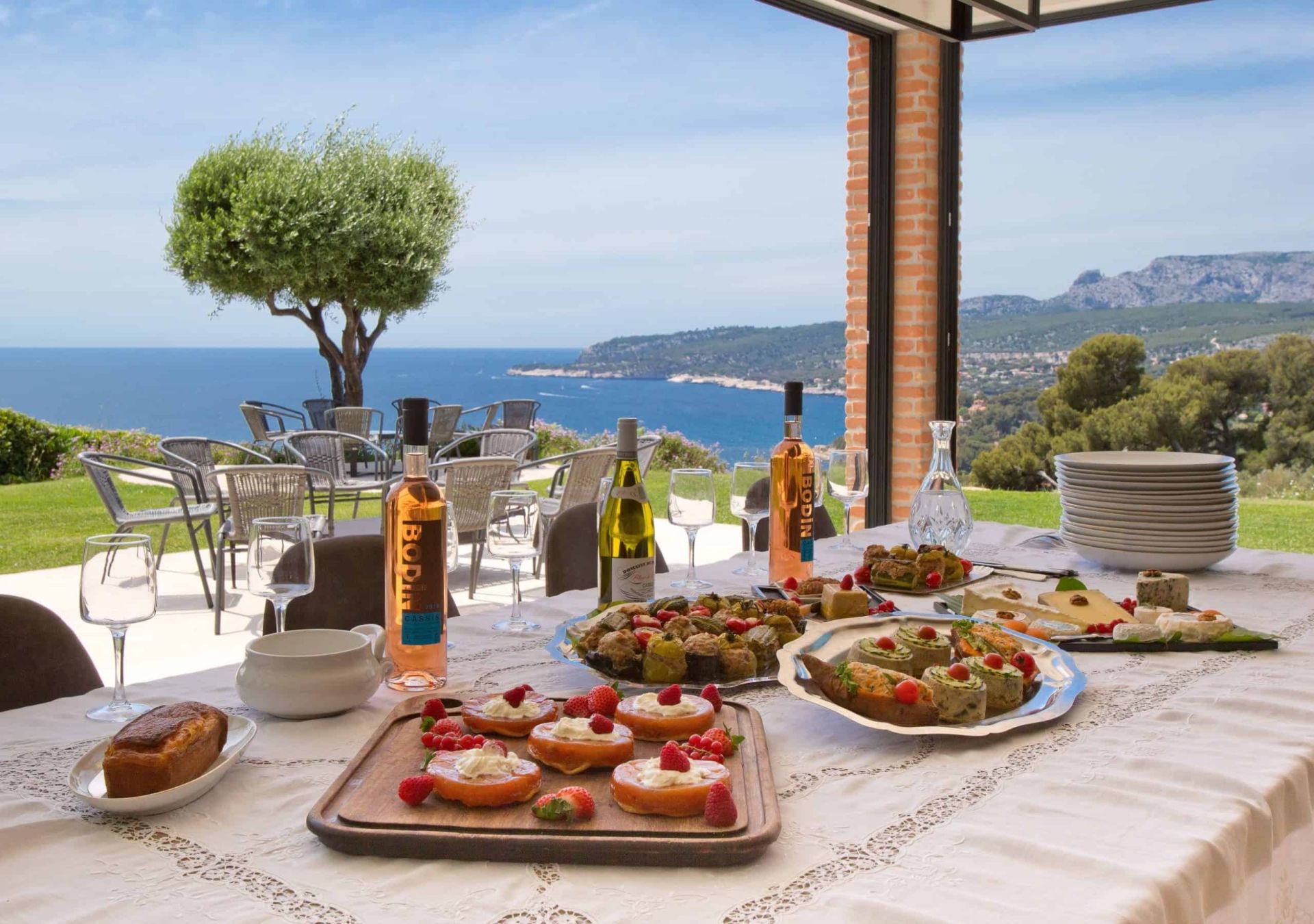 farmhouse 7 Rooms for seasonal rent on CASSIS (13260)