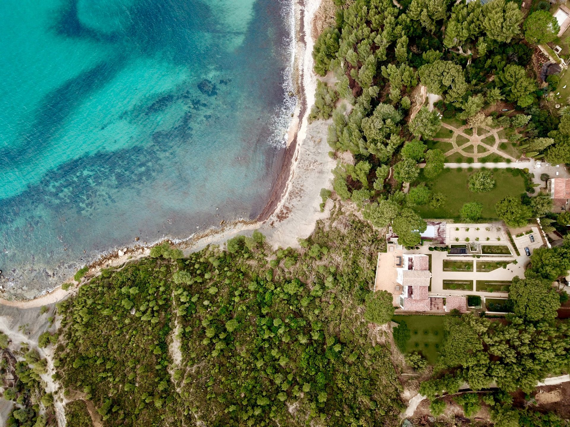 property 15 Rooms for seasonal rent on CASSIS (13260)