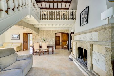maison provençale 10 Pièces en vente sur MARTIGUES (13500) Vente Maison provençale Martigues 10 Pièces 330 m²