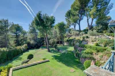 Sale Villa Aubagne 10 Rooms 480 m²