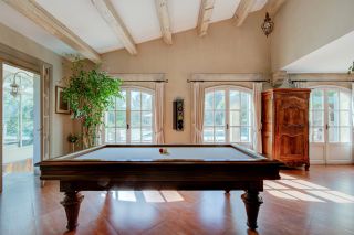 villa 10 Rooms for sale on AUBAGNE (13400)